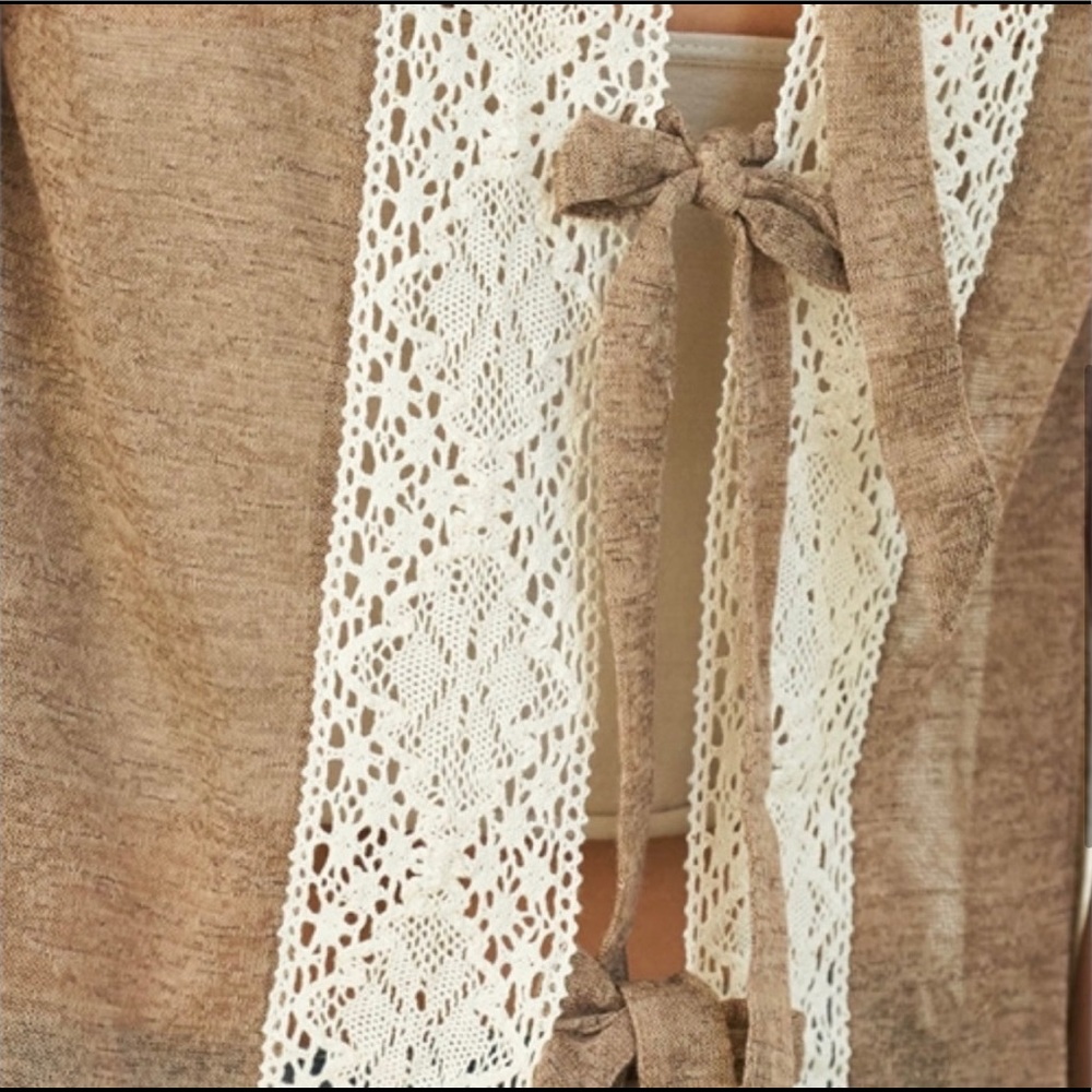 New! Asymmetrical Crochet Lace Tunic Top W/ Bow Tie Back - Picture 4 of 4